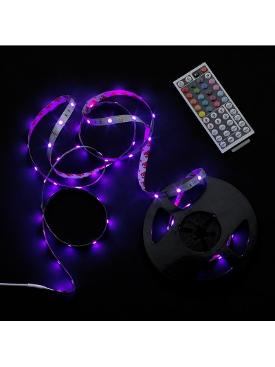 Tira Led Multicolor Rgb Con Mando Adhesiva Con 150 Leds 36 W 12 V. 850 Lumenes Luz Multicolor IP 20 5 Metros