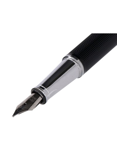 Pluma y estuche belius turbo aluminio textura punteada color negro y plateado tinta azul caja de diseño