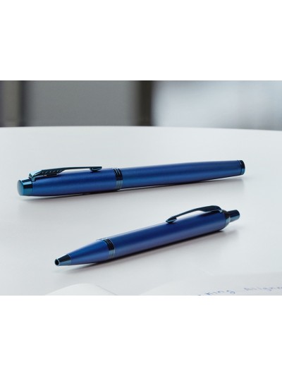 Boligrafo parker im professionals monochrome blue en estuche de regalo