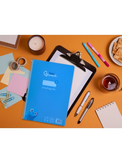 Cuaderno espiral liderpapel din a4 pautaguia tapa plastico 80h 90gr cuadro pautado 3mm con margen color azul