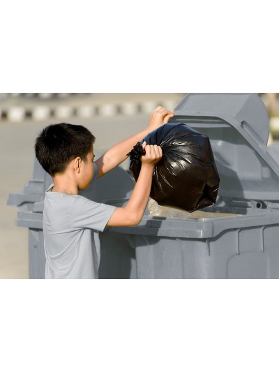 Papelera contenedor q-connect plastico gris para desechos en general 100 l con tapa y ruedas 750x470x370 mm