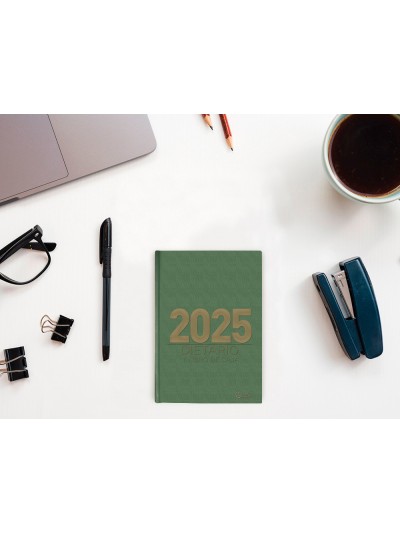 Dietario liderpapel 2025 octavo 12x16,5 cm color verde papel 70 gr