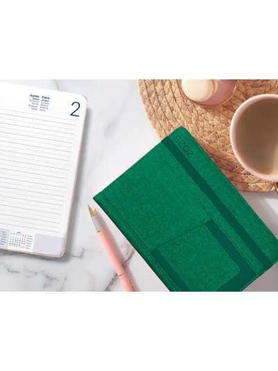 Agenda encuadernada liderpapel saria a5 2025 dia pagina color verde papel 70 gr