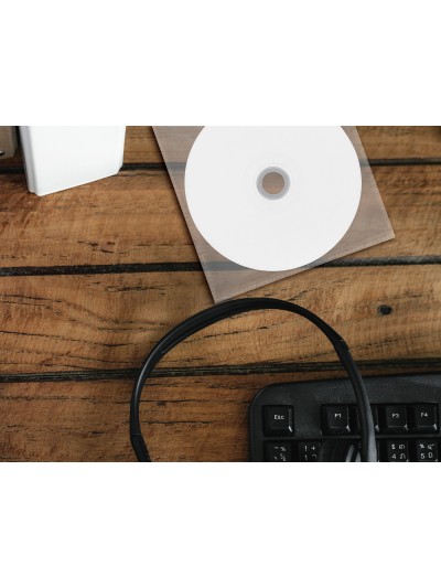 Sobre para cd q-connect polipropileno con solapa -pack de 50 unidades