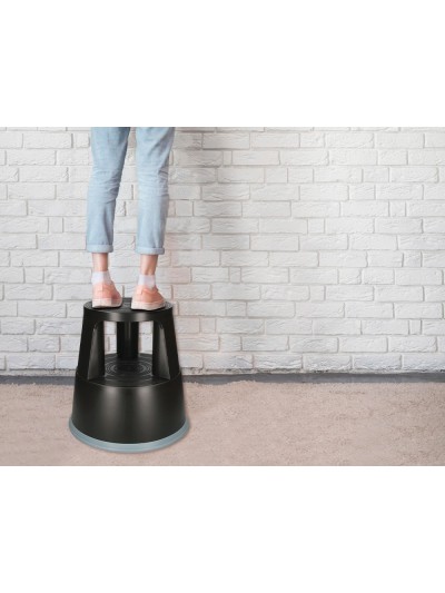 Taburete q-connect ruedas retractiles tres ruedas dos niveles color negro