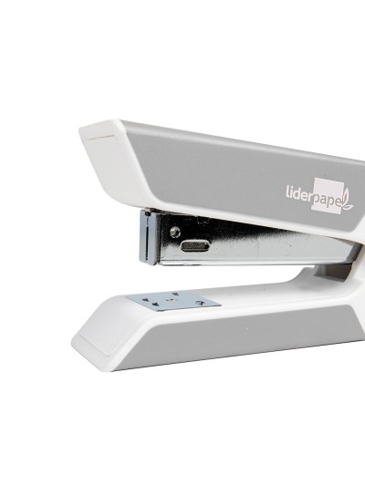 Grapadora liderpapel con regalo de extraegrapas y caja de 1000 grapas 26/6 capacidad 20h color gris