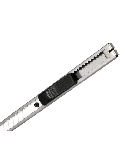 Cuter q-connect metalico estrecho cuchilla ceramica 9 mm xd-c18 con clip blister 1 unidad