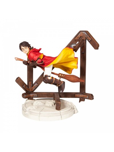 Figura enesco harry potter jugando al quidditch