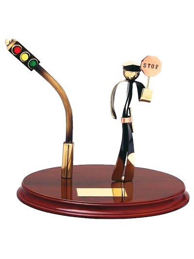 25/26 TROFEO SOLDART POLICIA 24 x 17  cm
