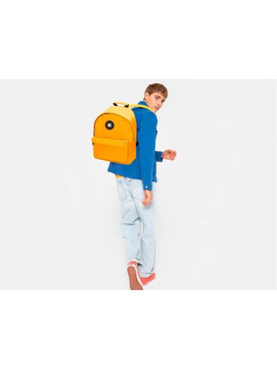 Cartera antartik mochila con asa y bolsillos con cremallera color mostaza 310x160x410 mm
