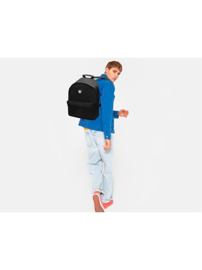 Cartera antartik mochila con asa y bolsillos con cremallera color negro 310x160x410 mm