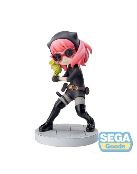 Anya forger playing undercover ver. fig. 15 cm spy x family luminasta