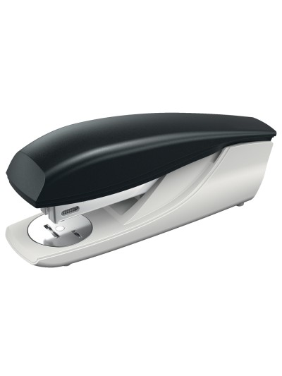 Grapadora petrus 235 color negro capacidad 20 hojas usa grapas 22/6 24/6 y 26/6