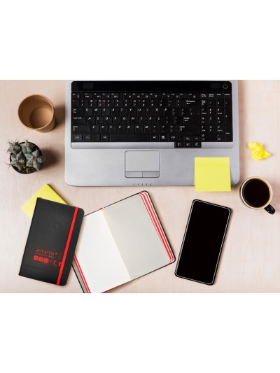Cuaderno con gomilla antartik notes tapa dura a6 hojas cuadricula negro y rojo 100 hojas 80 gr fsc